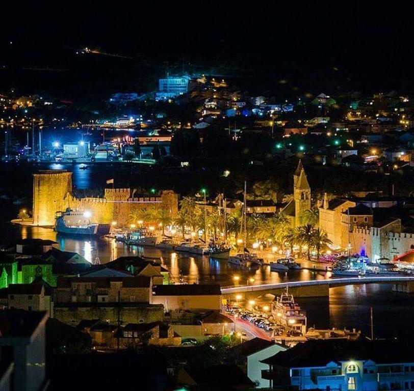 Apartman Tamara Trogir Exterior foto